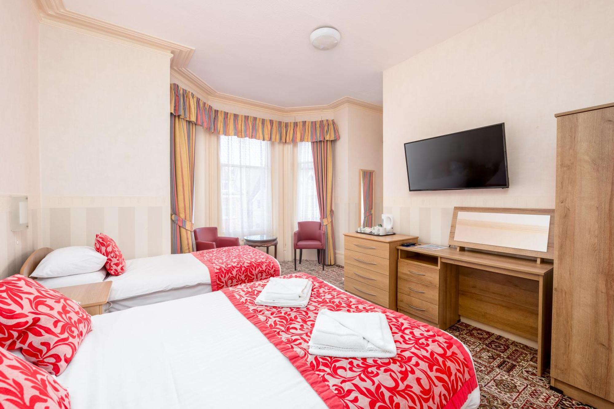 Sands Отель
